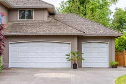 Security Garage Doors Signal Hill, CA 562-286-6923 - about-side